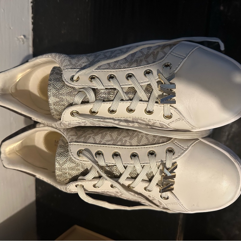 Michael Kors tennis shoes 9.5 W - Picture 5 of 7